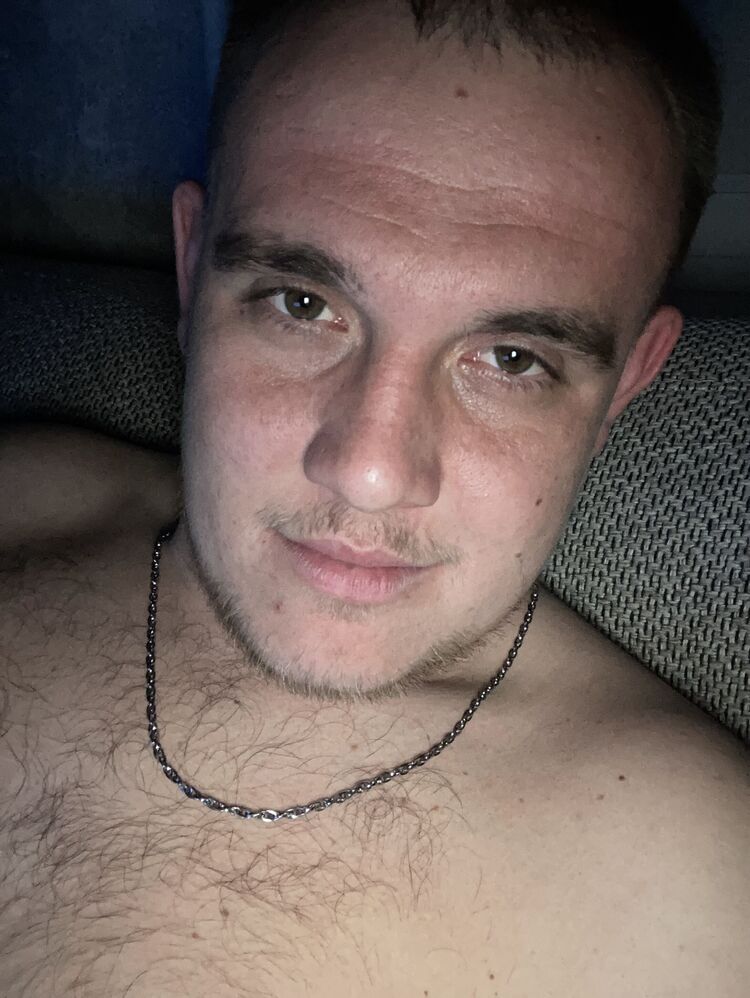  25865249  , 27 ,    