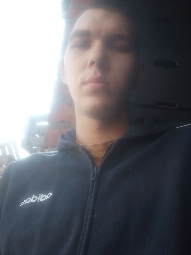  ,   Nikita, 21 ,   ,   