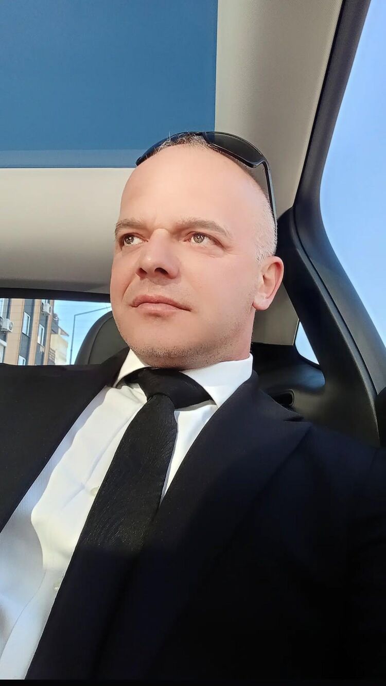  ,   Kerem, 44 ,   ,   