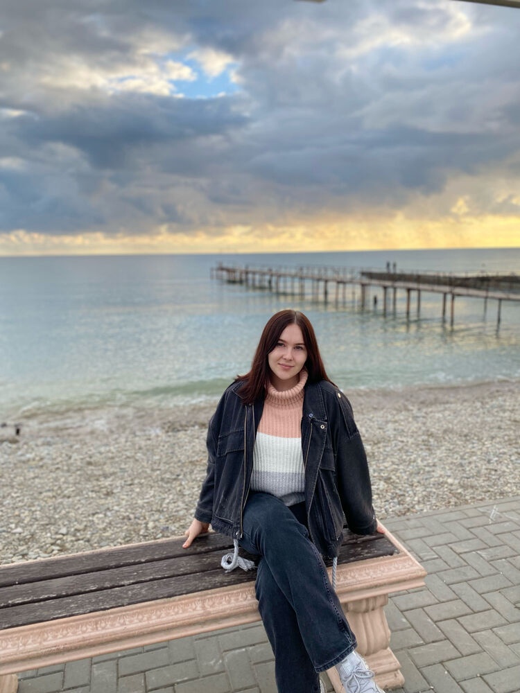  ,   Anna, 23 ,     , c , 