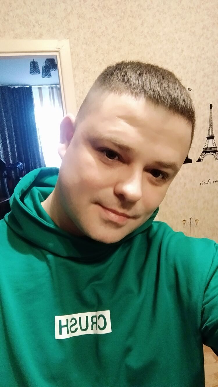  44528379  , 37 ,    