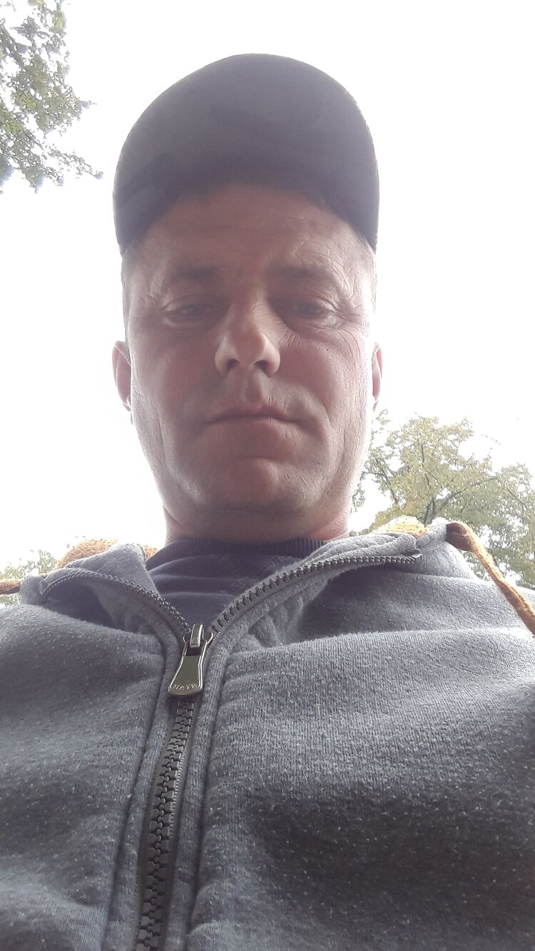  ,   Ivan, 51 ,   ,   