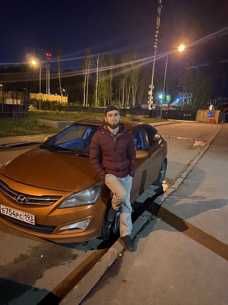  43785469  Manzar, 24 ,    
