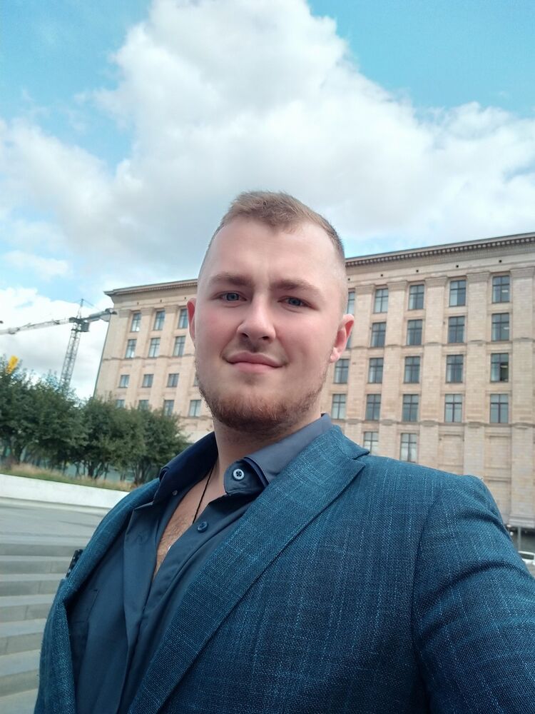  ,   Peter, 32 ,   ,   , c 