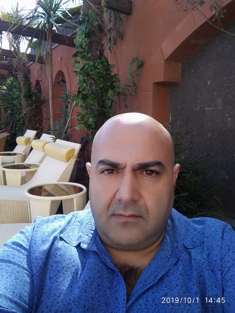  ,   Armen, 49 ,   