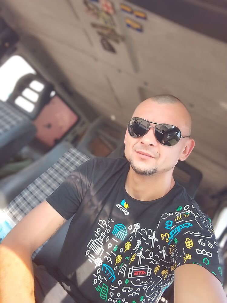  44736589  PaVel xxs, 32 ,    
