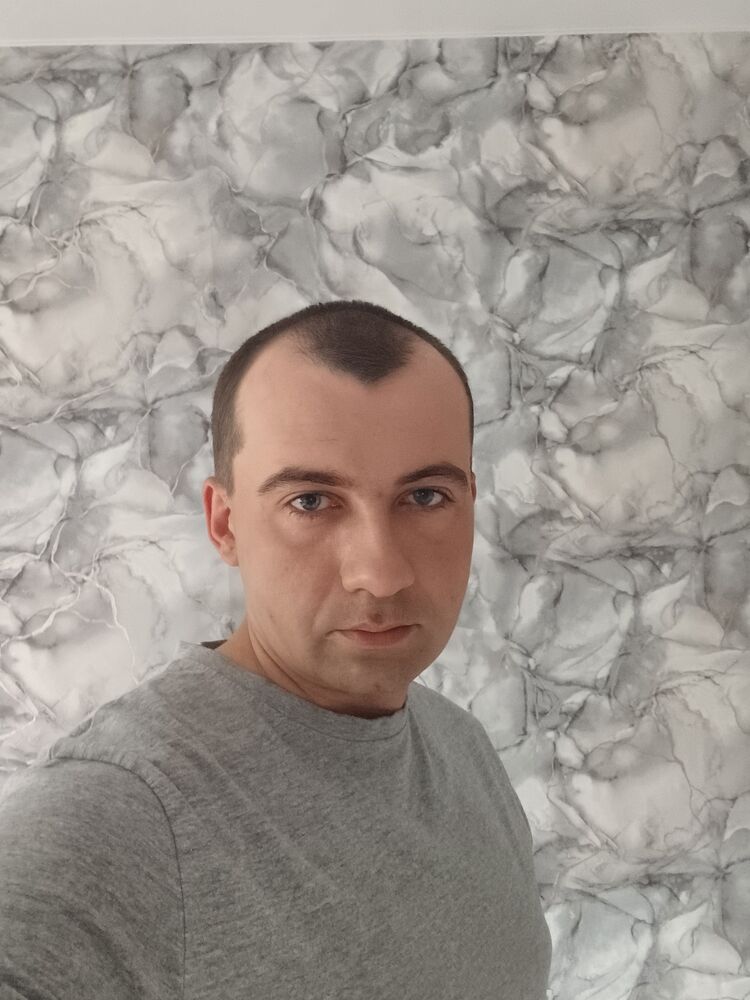  43730939  , 32 ,    