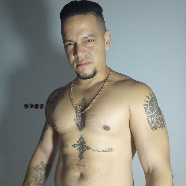  ,   Moises, 33 ,   ,   
