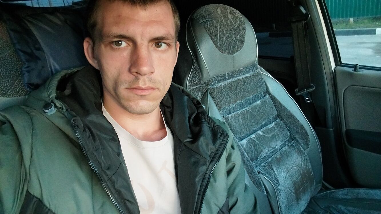  34167219  Filipp, 28 ,    