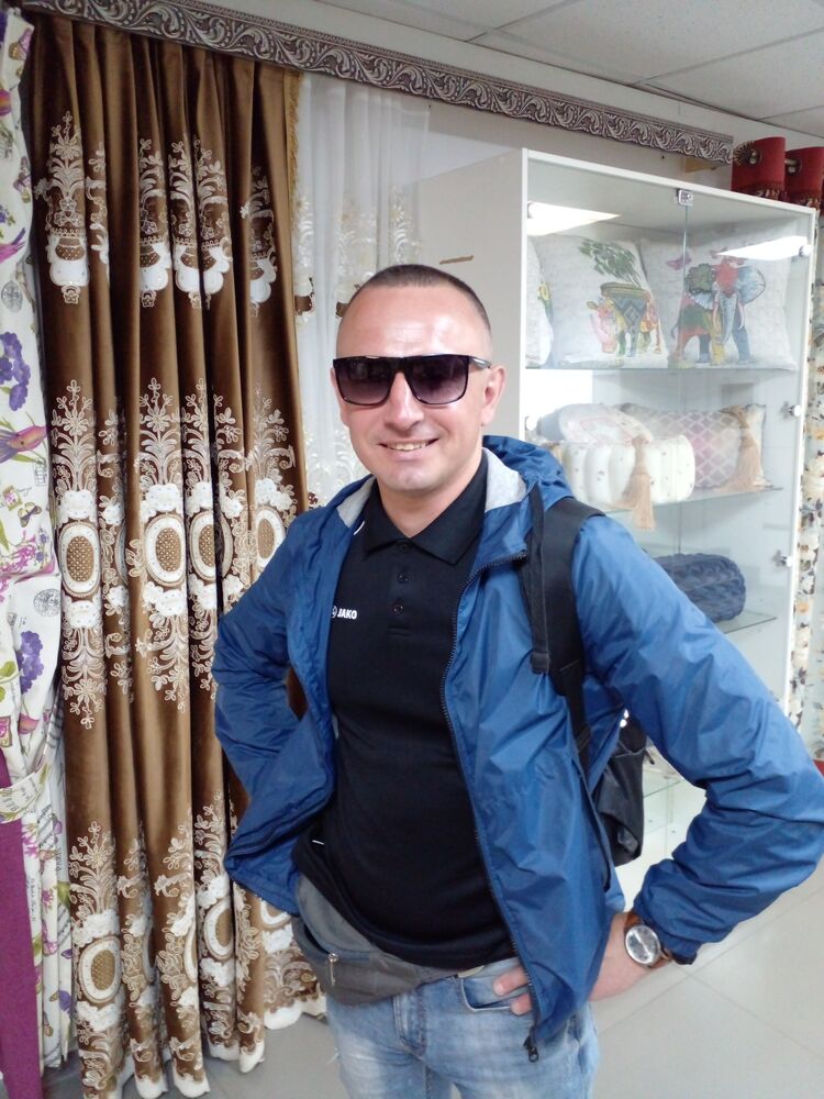  ,   Kirill, 35 ,   ,   