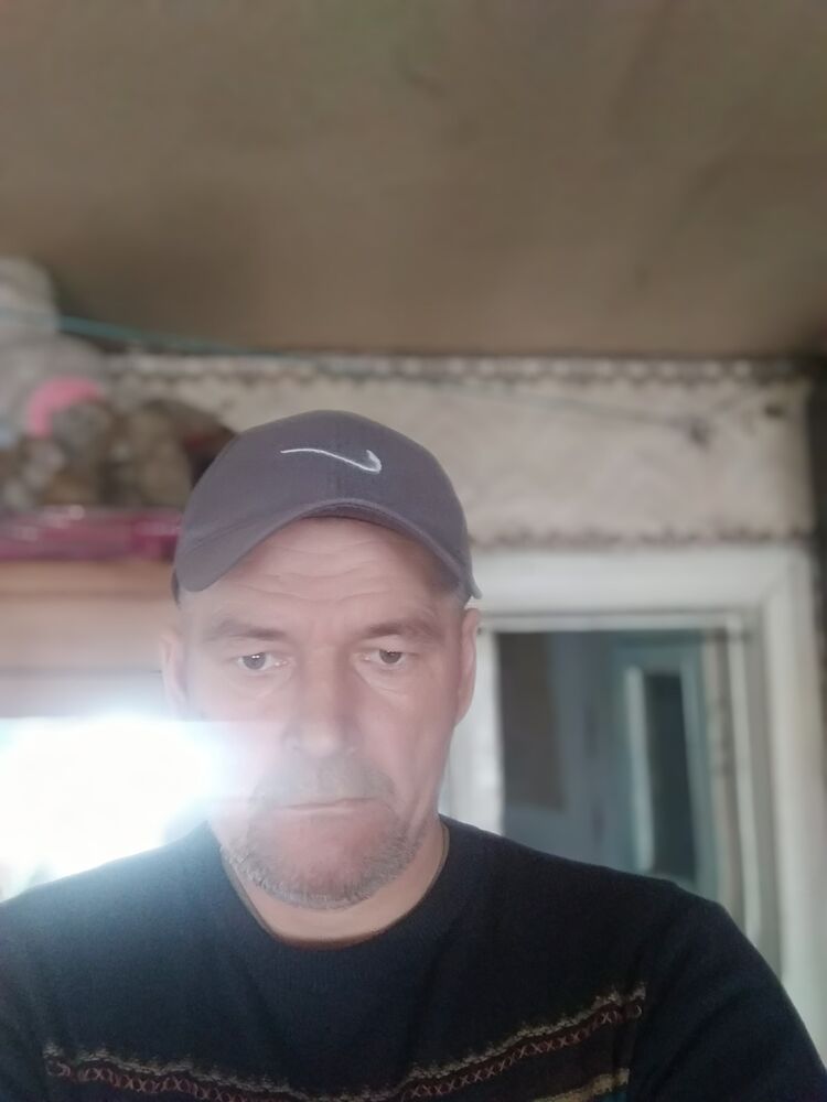  33796759  Aleksangr, 44 ,    
