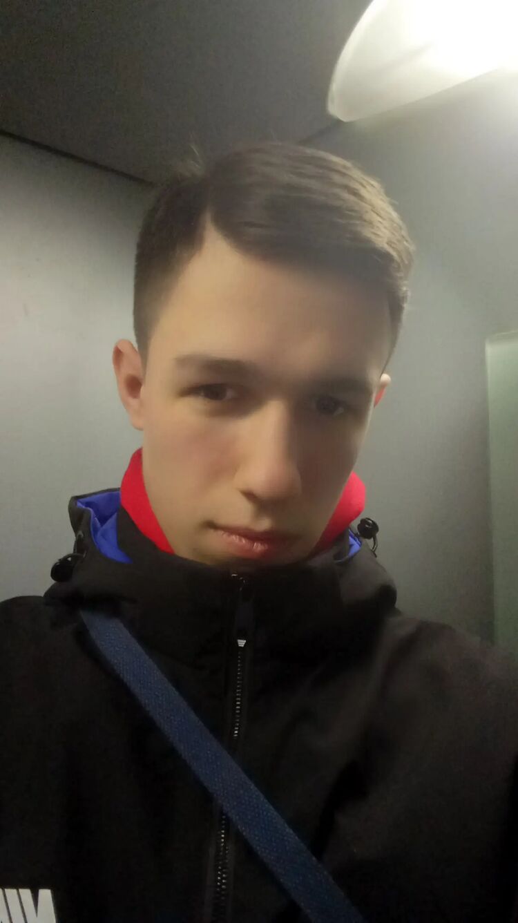  44708779  , 23 ,    