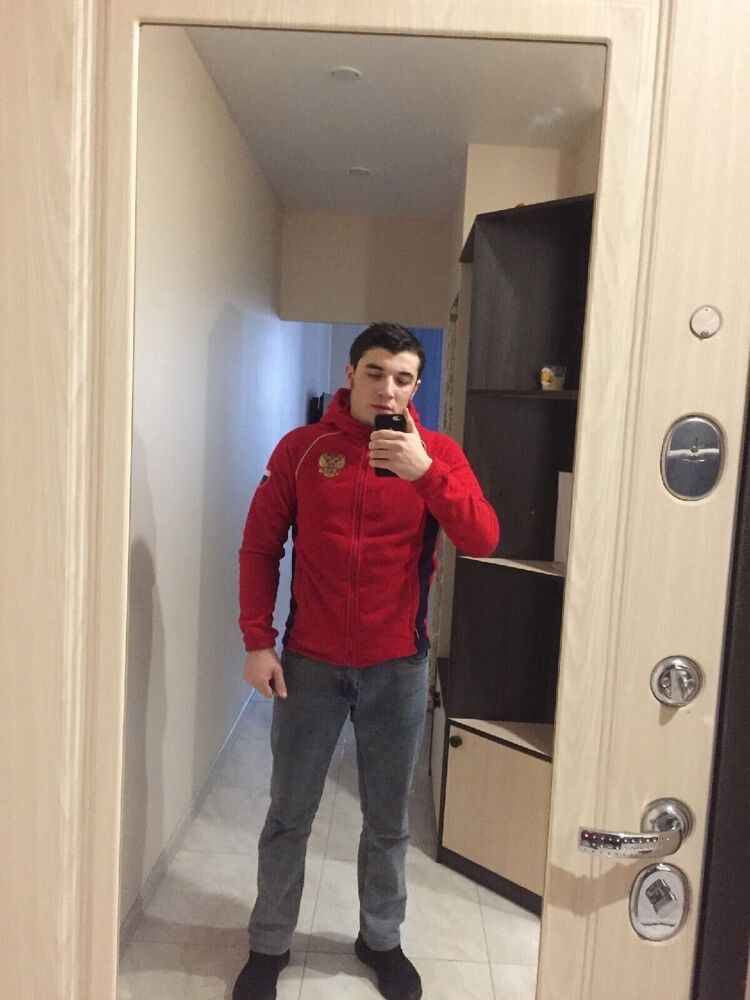  28938849  , 25 ,    