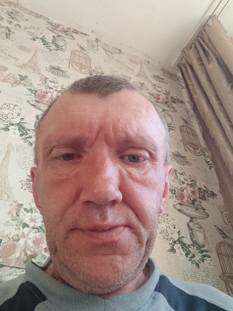  43332569  , 52 ,    
