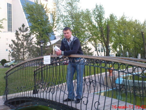  19213549  Aleksey, 38 ,    