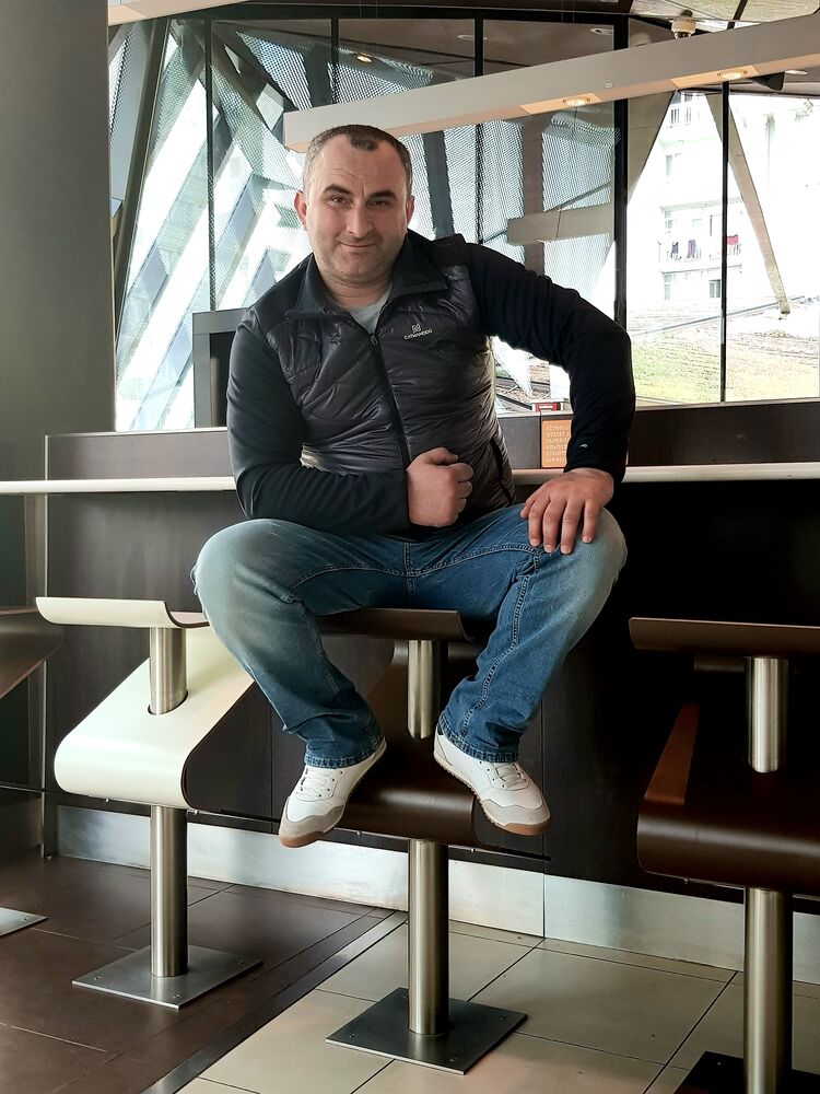  ,   GOGA, 46 ,   c 