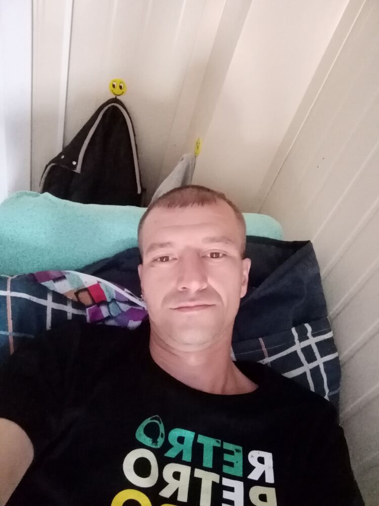  ,   Viktor, 43 ,   ,   , 