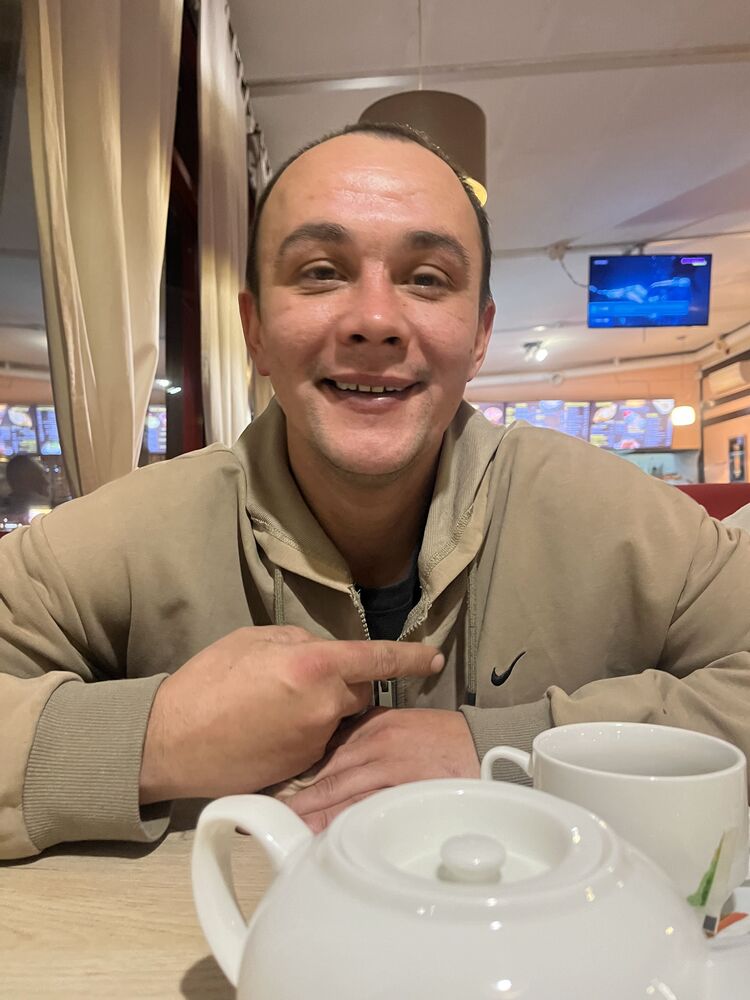  ,   Gennadiy, 35 ,   ,   