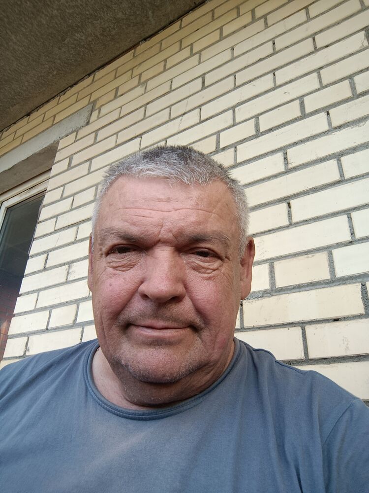  42232579  , 65 ,    