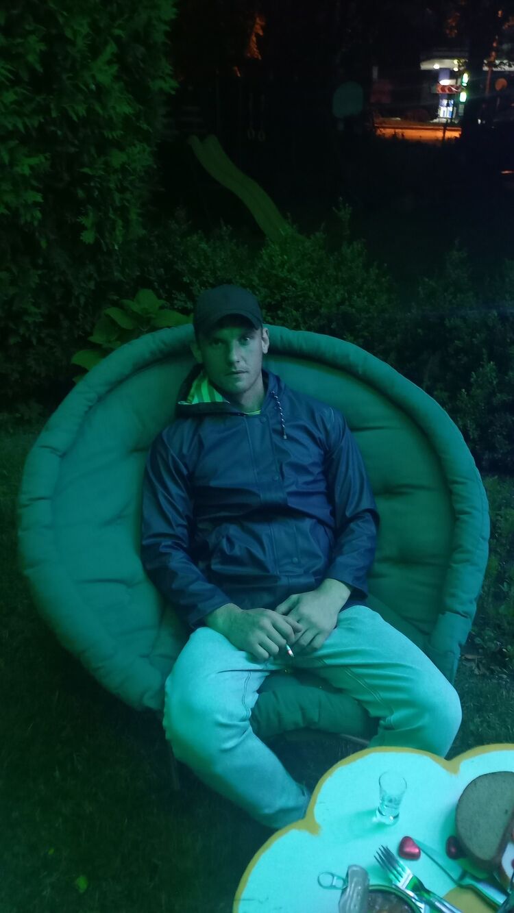 42713569  , 32 ,    