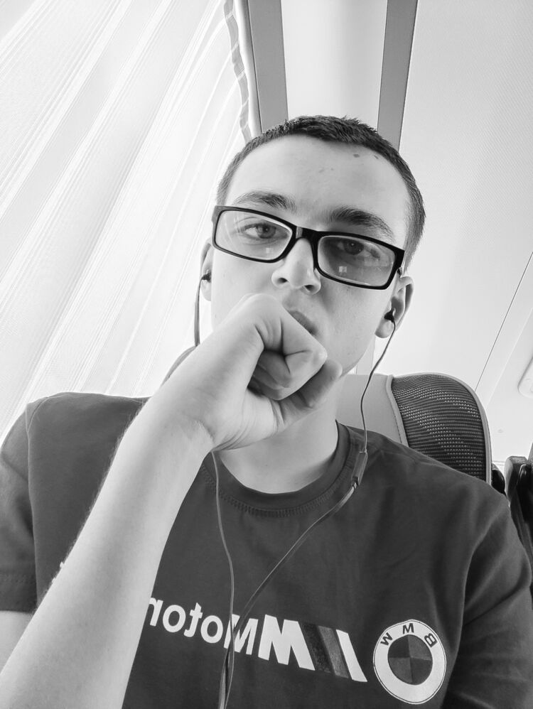  27588359  , 22 ,    