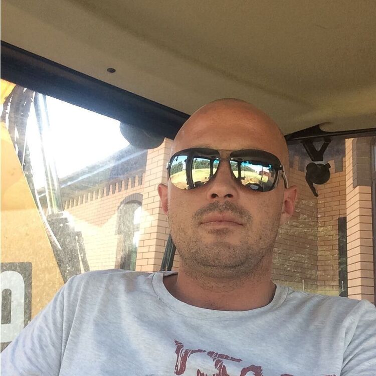 21219689  , 37 ,    
