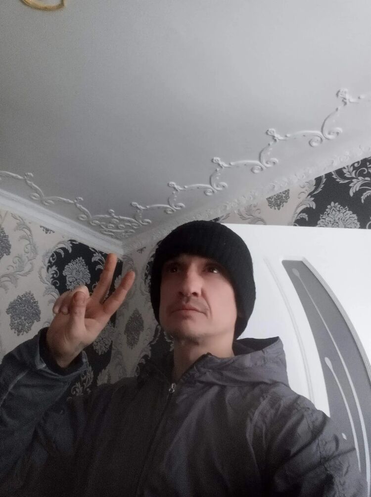  ,   Aleksandr, 42 ,   ,   