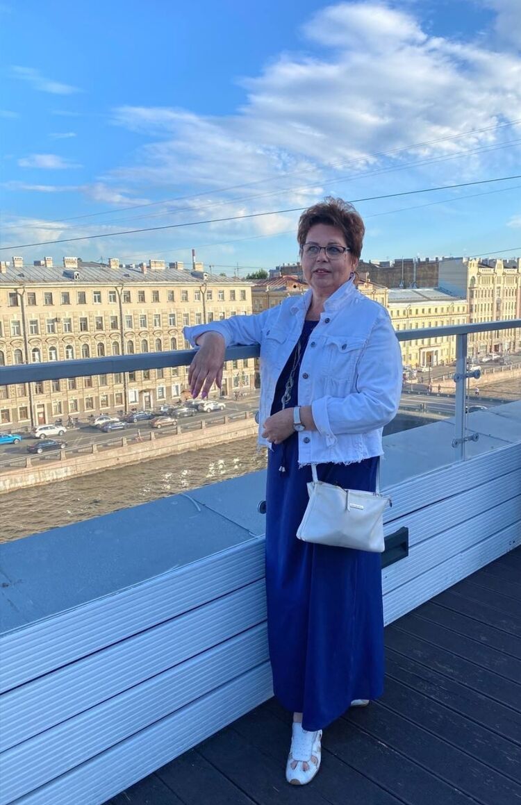  -,   Elena, 55 ,   c 