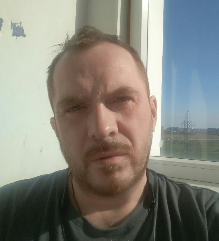  41130559  , 46 ,    
