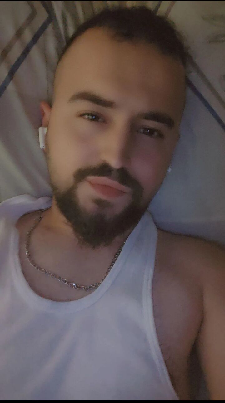  46086649  Yakup, 22 ,    Cookham
