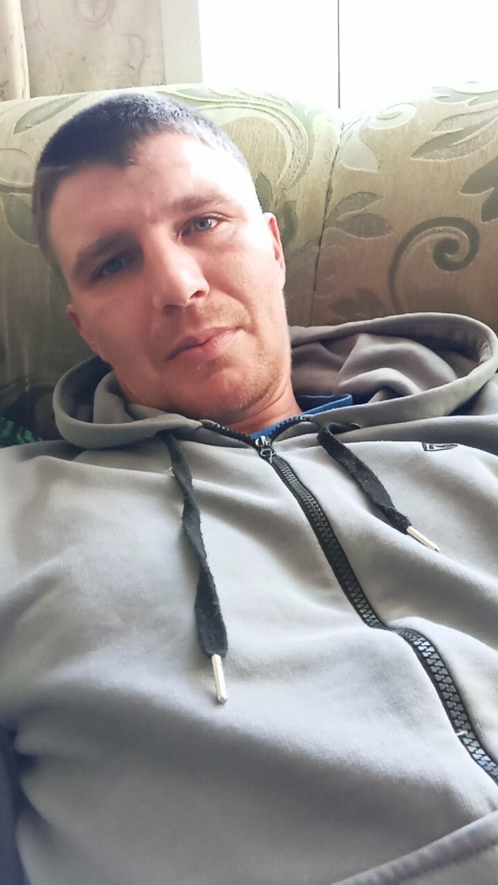  49133339  , 37 ,    