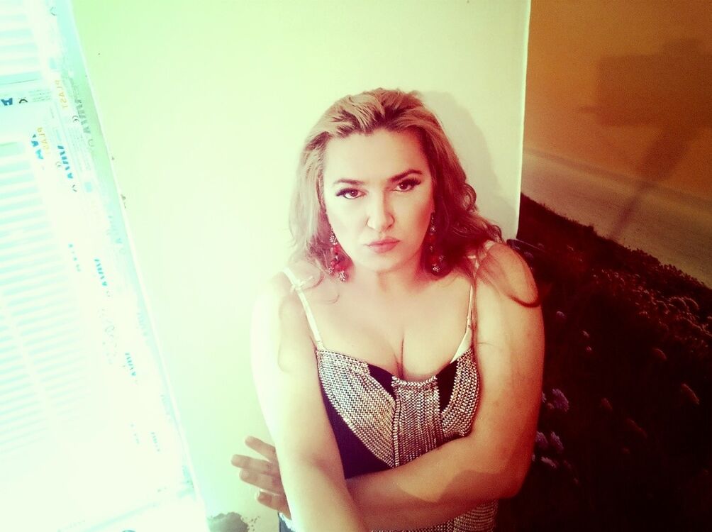  ,   Evelina, 41 ,   ,   , c 