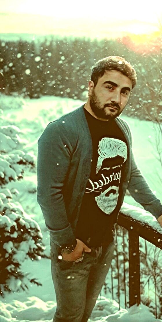  51241949  Davut, 35 ,    