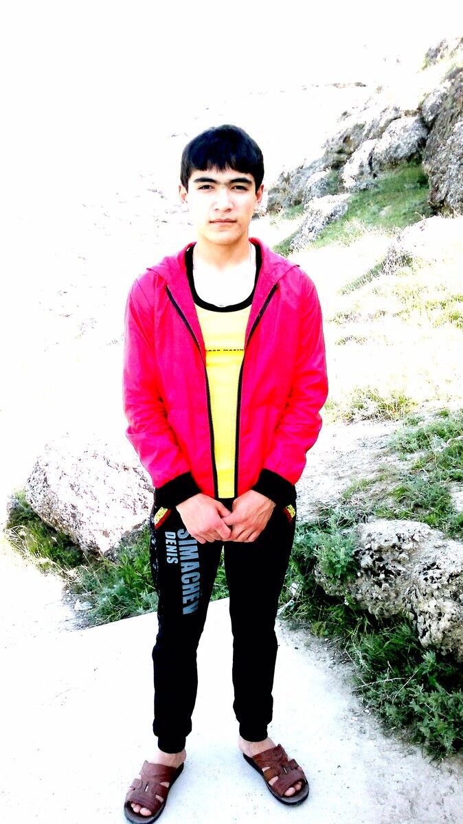  ,   Mukhriddin, 33 ,   