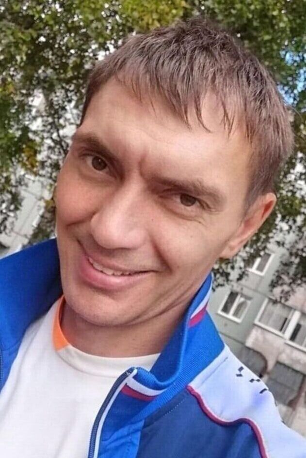  22650829  ALEXEI, 43 ,    