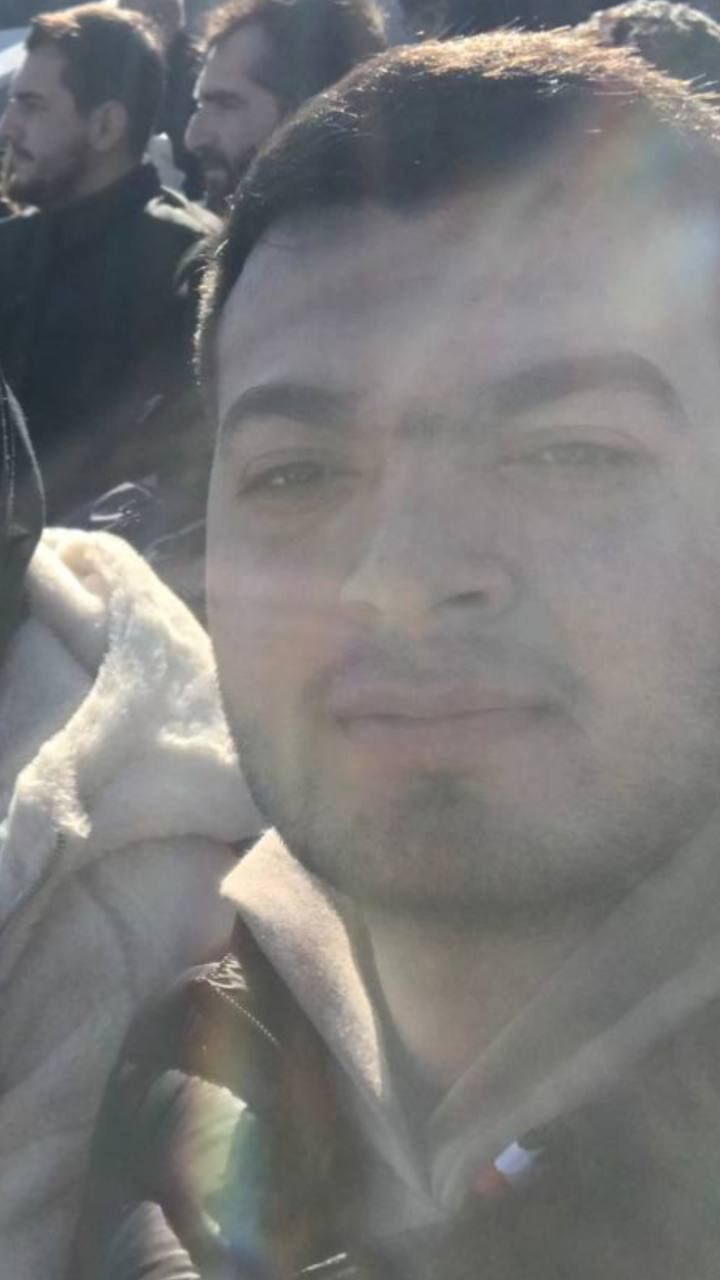  52911039  Iha, 24 ,    -