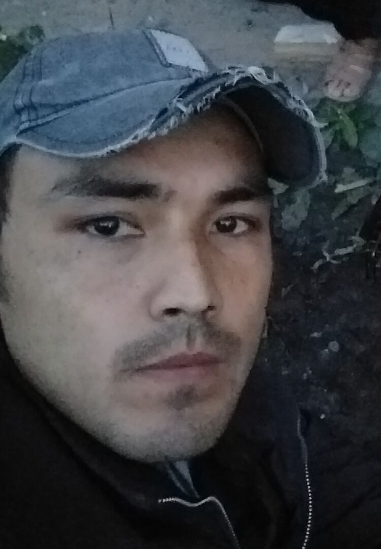  18248769  Shavkat, 35 ,    