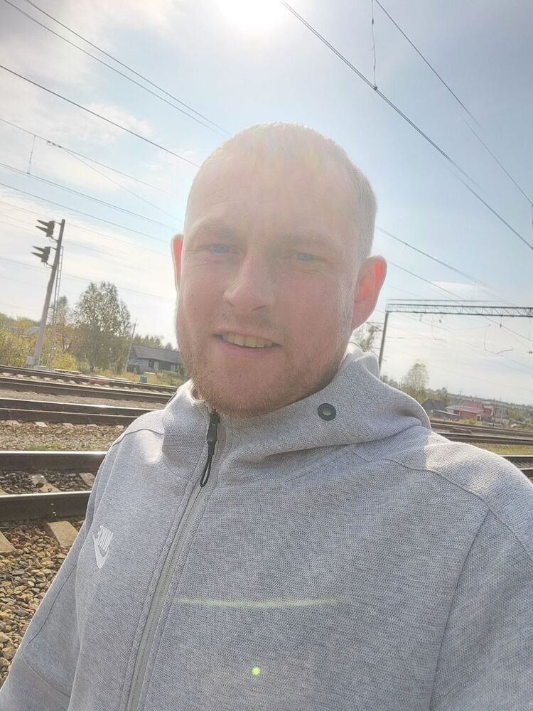  37810069  , 32 ,    