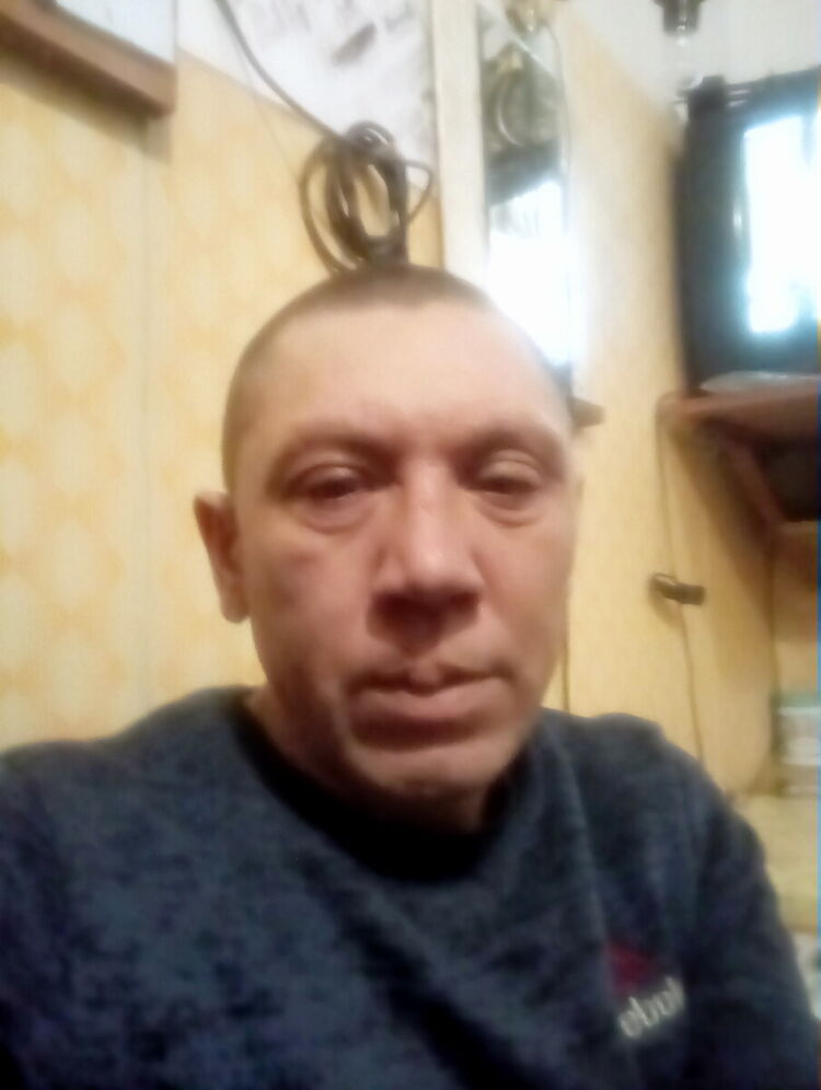  22258929  , 44 ,    