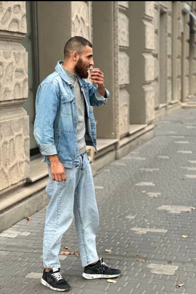  54167609  Vadik, 27 ,    