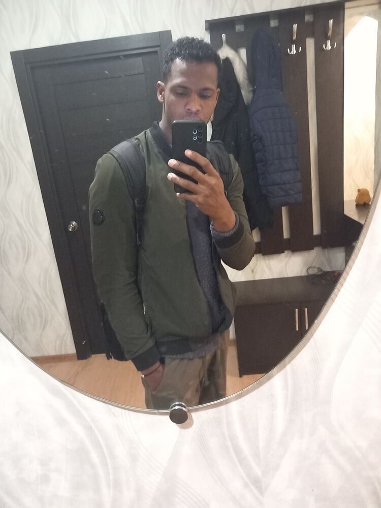  35114689  ERIC, 29 ,    