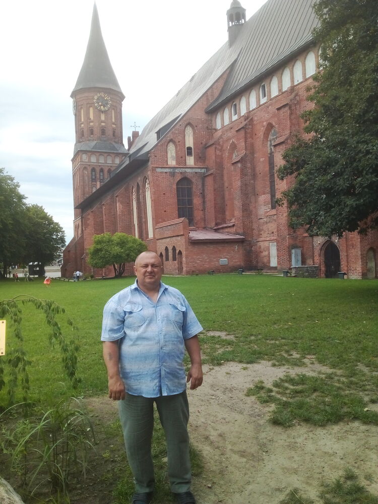  27499359  Viktor, 64 ,    