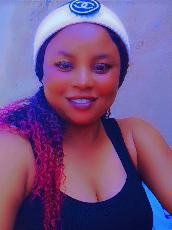  Lagos,   Florence, 28 ,   ,   