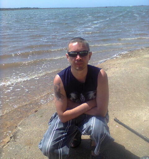  4140369  Viktor, 50 ,    