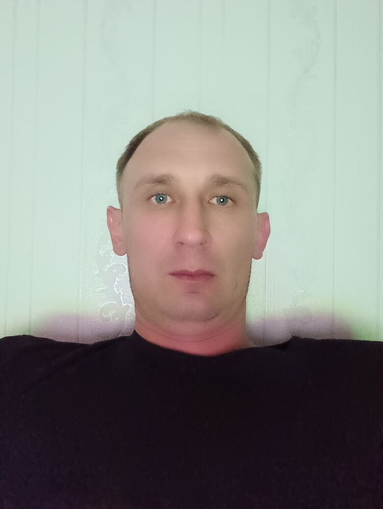  ,   Sanj, 39 ,   ,   , c 
