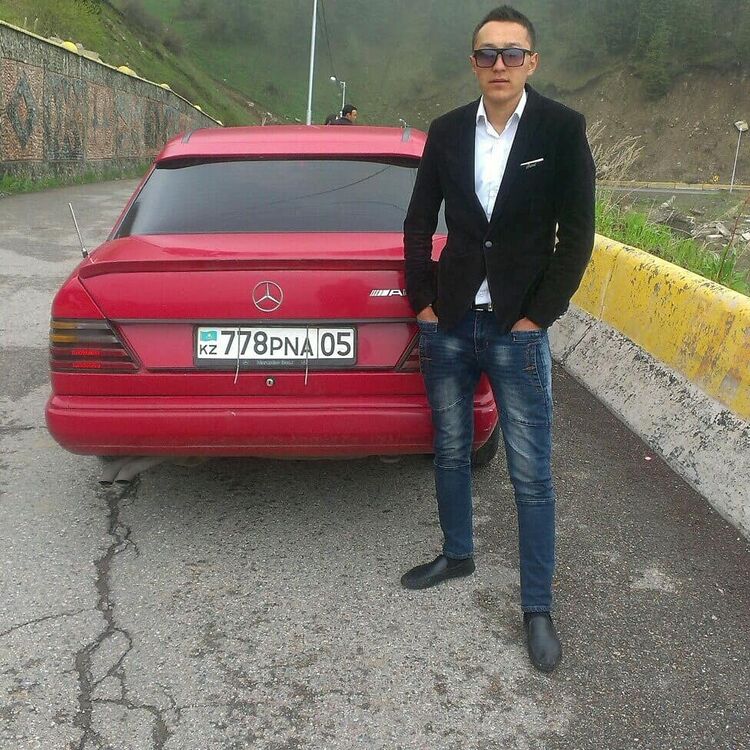  24193179  Jiger, 31 ,    