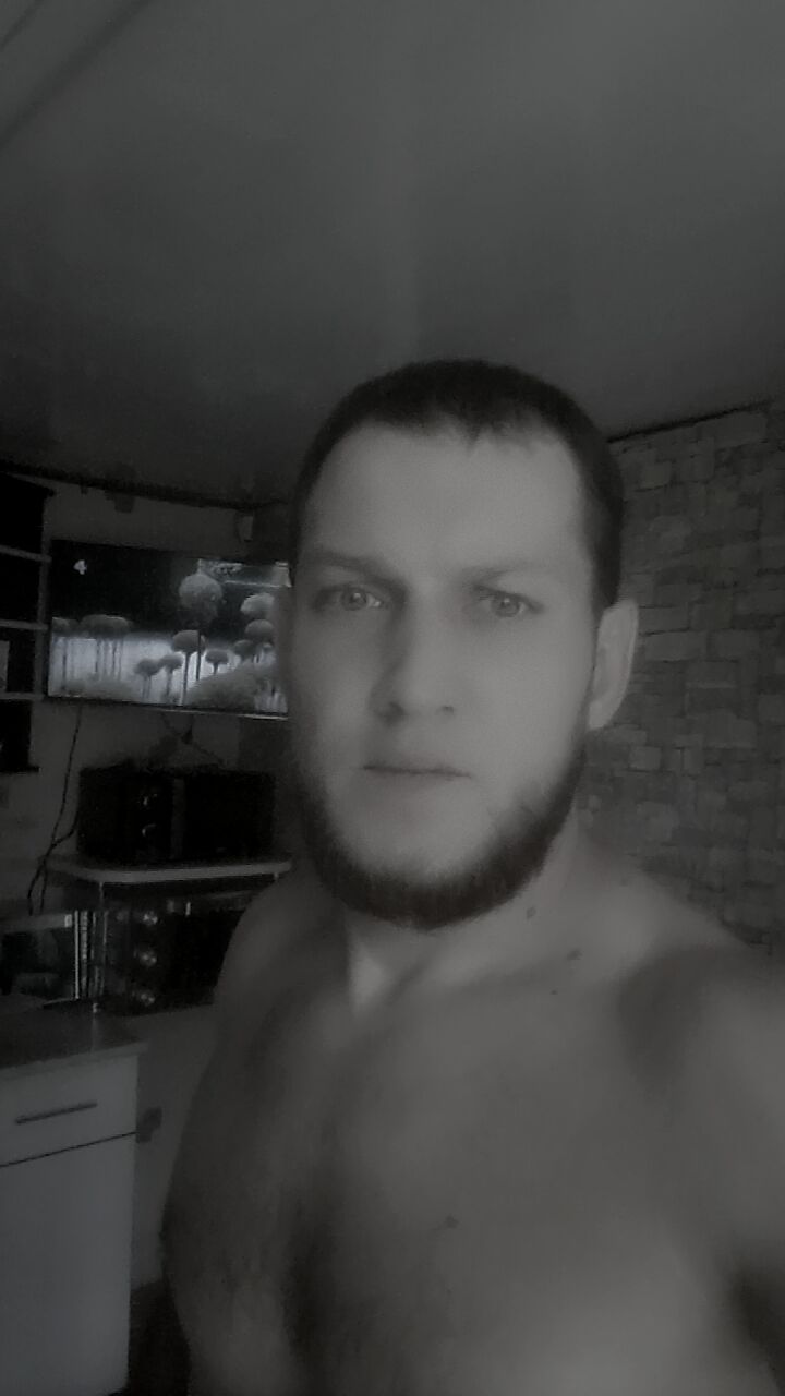  36570269  Stass, 36 ,    