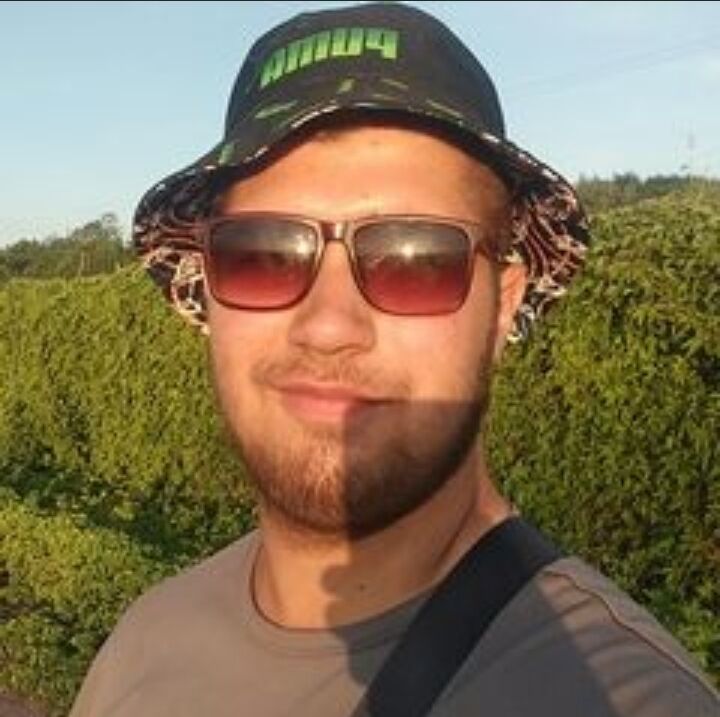  28388439  , 21 ,    