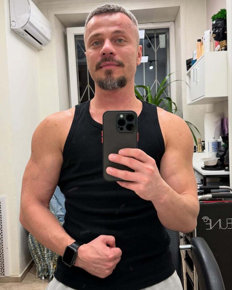  53223809  , 32 ,    