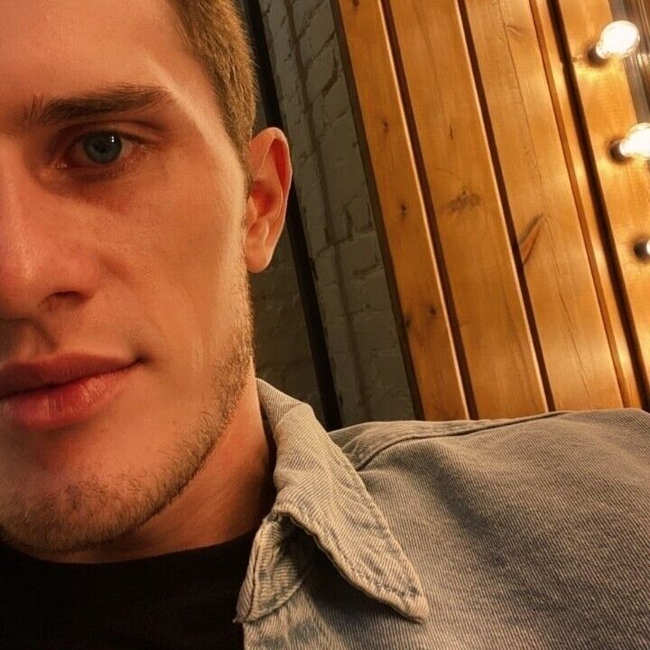  34542579  , 28 ,    